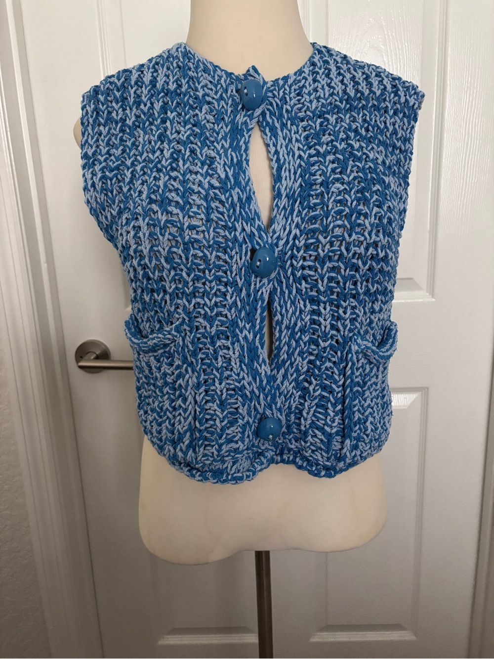 ZARA Women’s S Blue White Chunky Knit Button Front Sweater Vest Cardigan Pockets